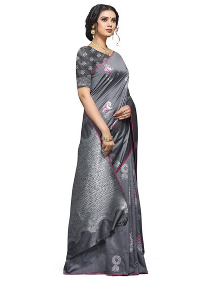 Elegant Silk Zari Saree with Blouse Piece - Image 3