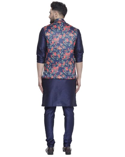 MEN'S KURTA PAJAMA AND WAISTCOAT - Image 4